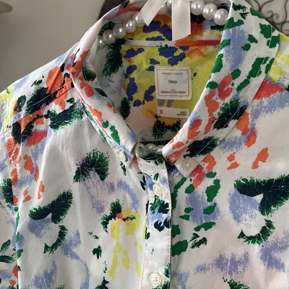 Gap Shrunken Boyfriend Floral Button Down Shirt XS
